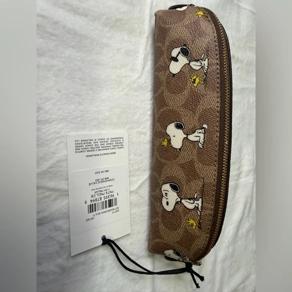 Coach X Peanuts Pencil Case In Signature Canvas With Snoopy Print - Picture 4 of 4